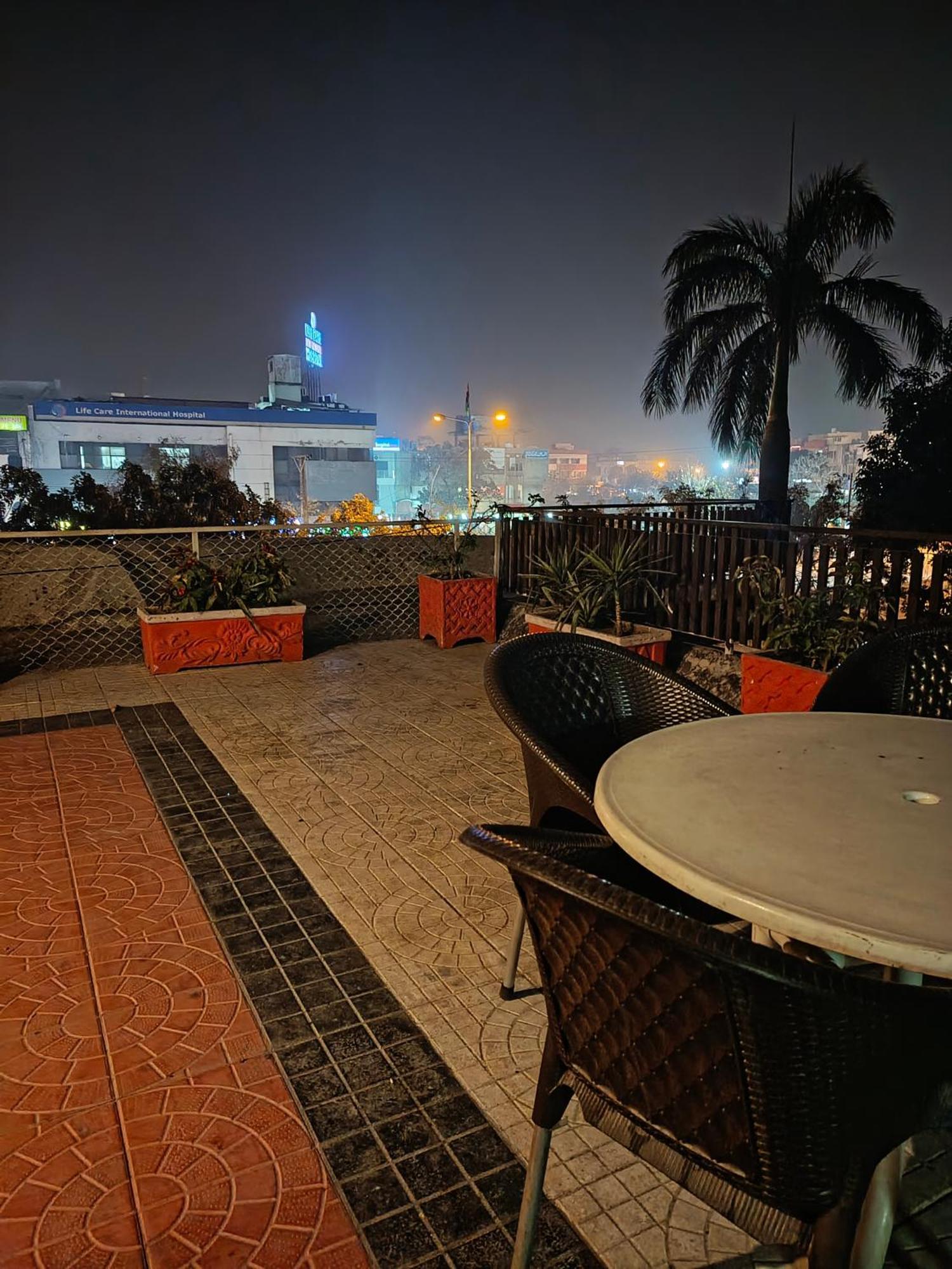 Sunrise Rest House Islamabad Exterior photo